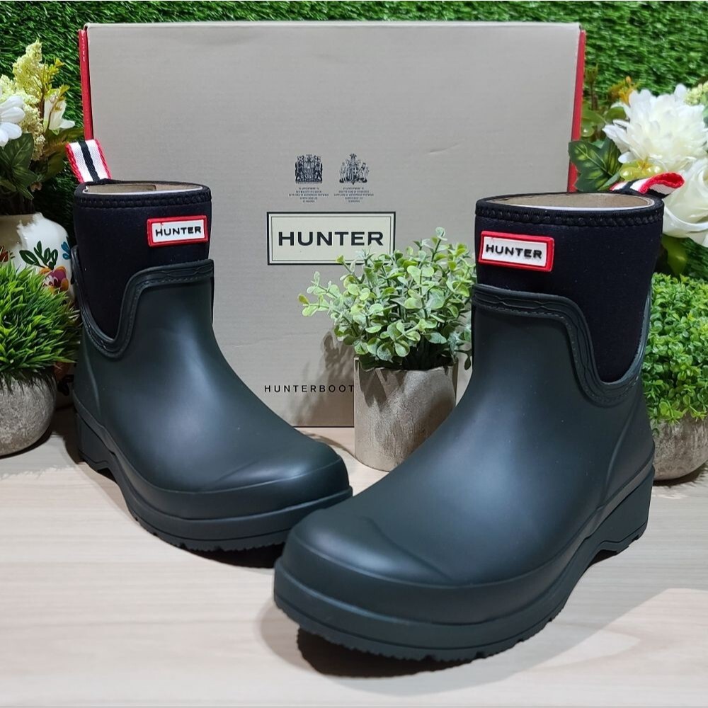 Hunter Women Play Neoprene Boot Short / US Women's 6 NEW